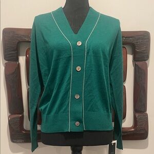 Chic Emerald Button-Up Cardigan
